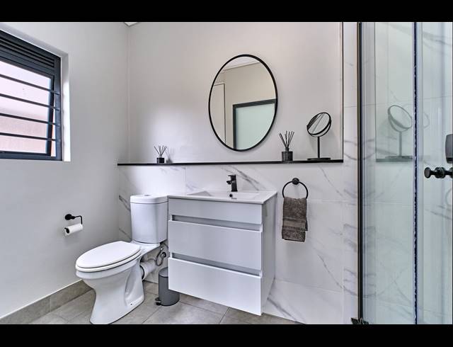 3 BEDROOM APARTMENT FOR SALE IN WATERFALL
